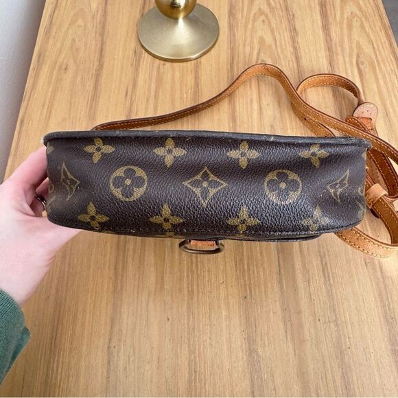✅AUTHENTIC✅LOUIS VUITTON SAINT CLOUD MM - Picture 7 of 17